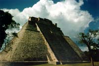 Temple of the Magician 32K